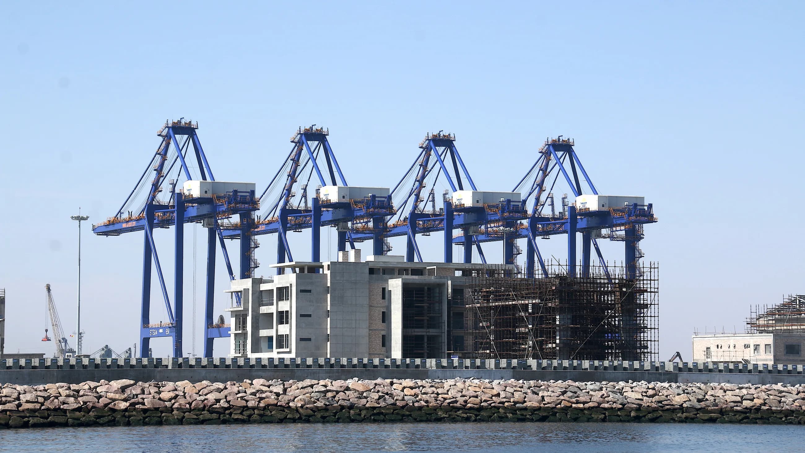 Ship-to-shore gantry cranes at the container terminal, Port of Walvis Bay